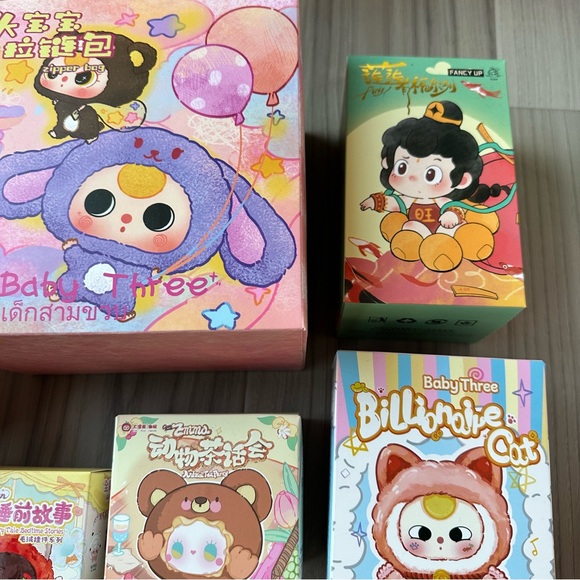 Blind Box Bundle - Picture 2 of 9